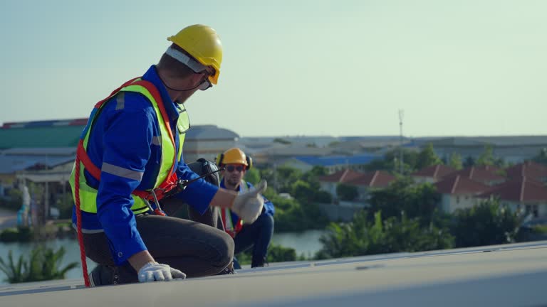 Best Roof Ventilation Installation  in Oak Harbor, WA
